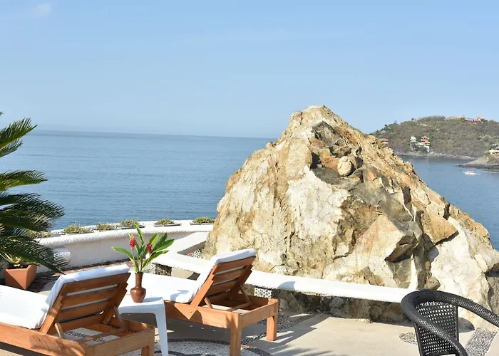 De La Roca Bed & Breakfast Zihuatanejo
