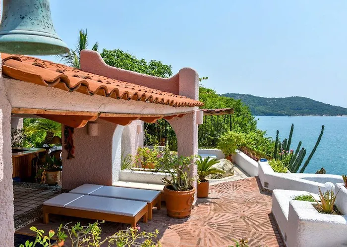 De La Roca Bed & Breakfast Zihuatanejo