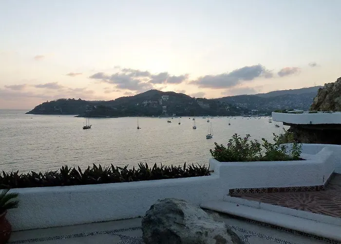 De La Roca 3* Zihuatanejo